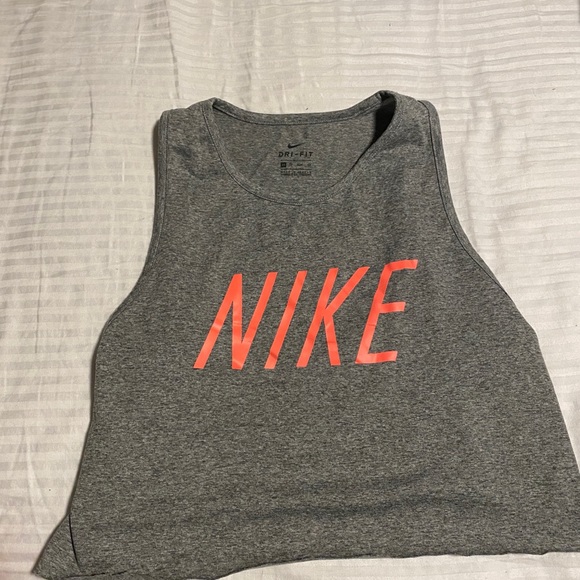 Crop top Nike - Picture 1 of 1